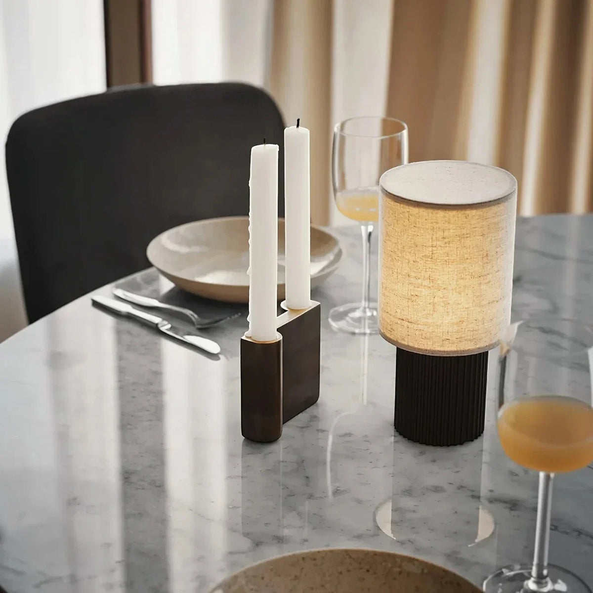 Dining table lamps: what restaurants have known for a hundred years