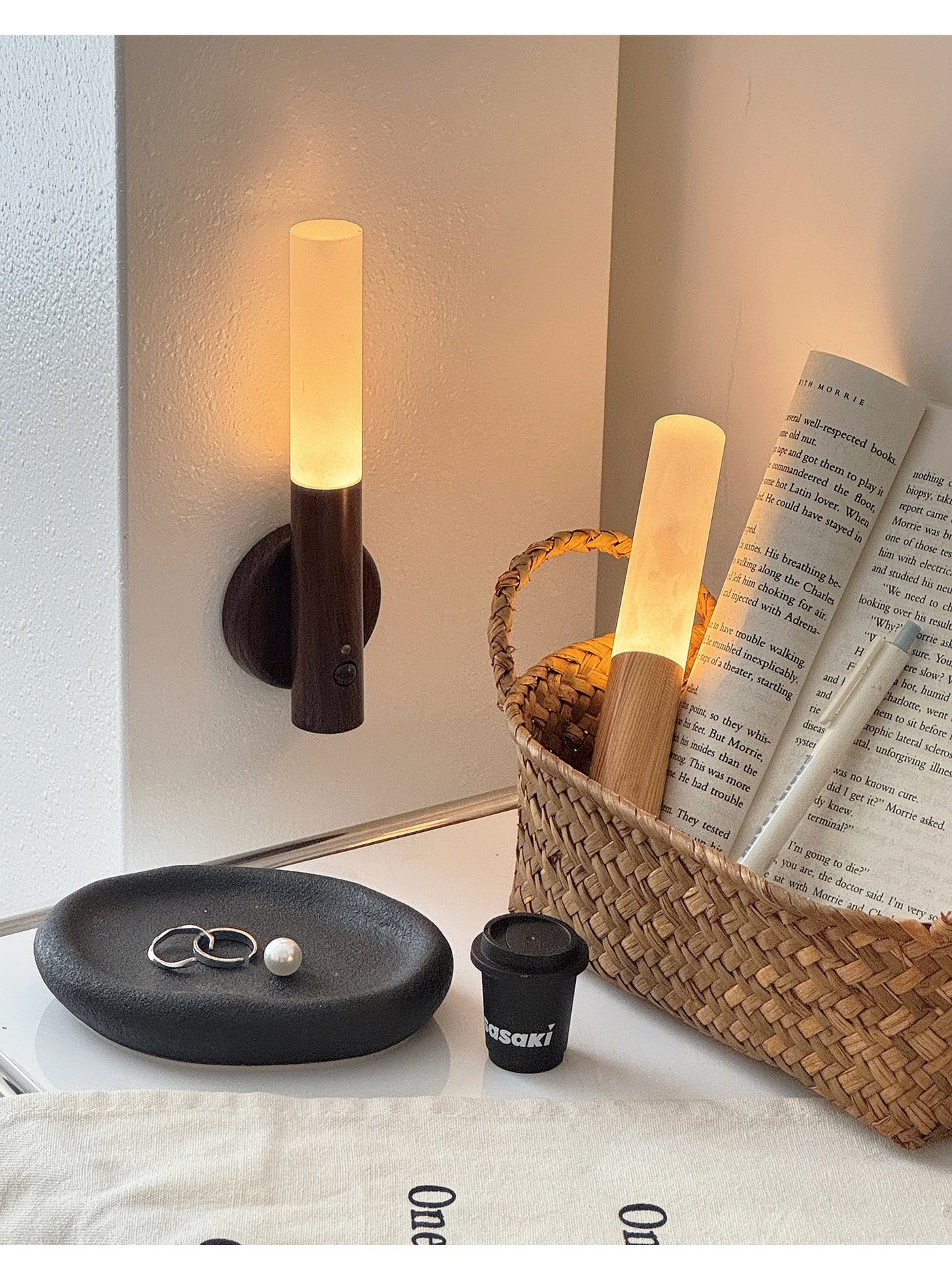 Magnet Rechargeable Wall Lamp