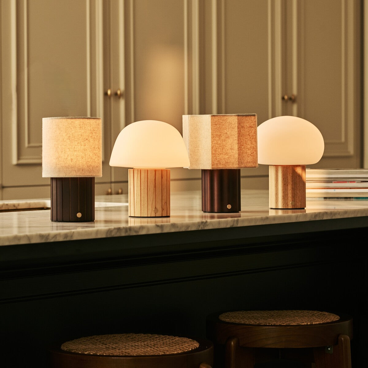 Brown rechargeable table lamp